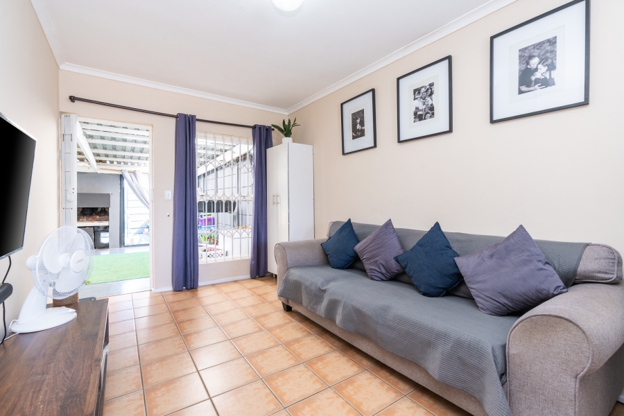 2 Bedroom Property for Sale in Thornton Western Cape